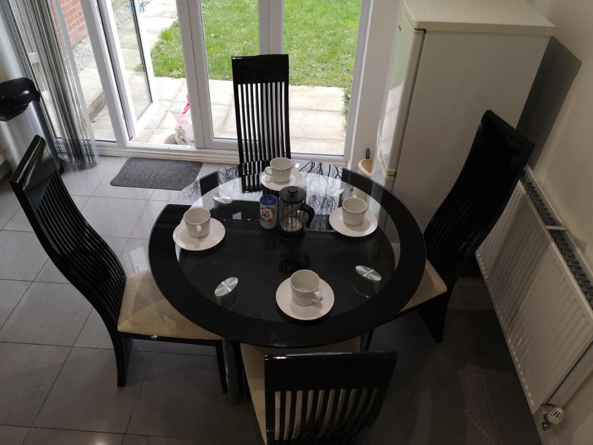דירות Nightingale Gardens - 4 Bed Detached House - מנצ'סטר מראה חיצוני תמונה