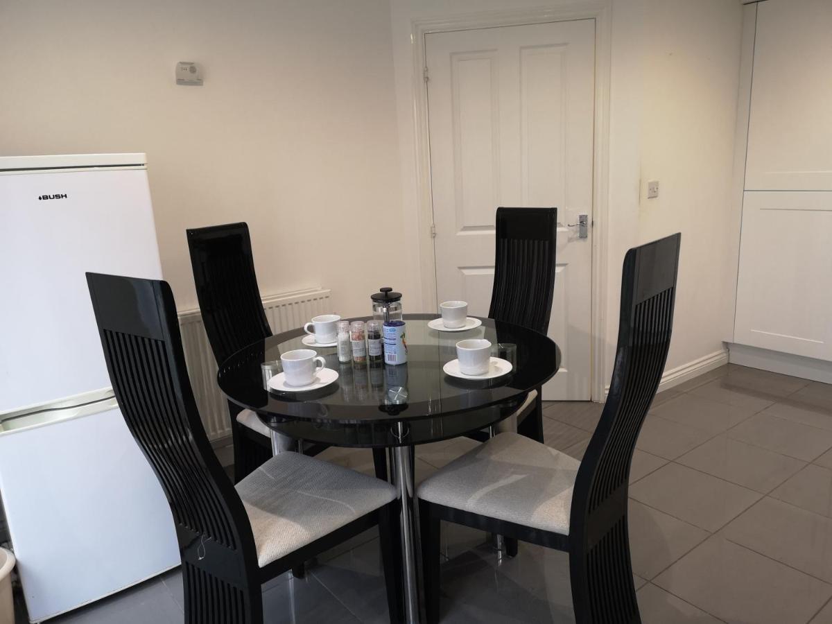 דירות Nightingale Gardens - 4 Bed Detached House - מנצ'סטר מראה חיצוני תמונה