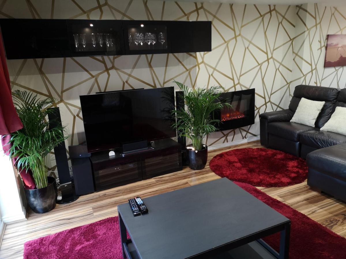 דירות Nightingale Gardens - 4 Bed Detached House - מנצ'סטר מראה חיצוני תמונה